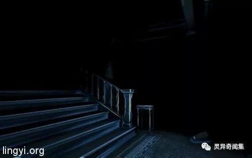 午夜八点不要出门