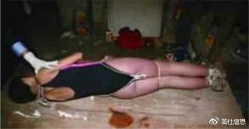 重庆红衣男孩事件