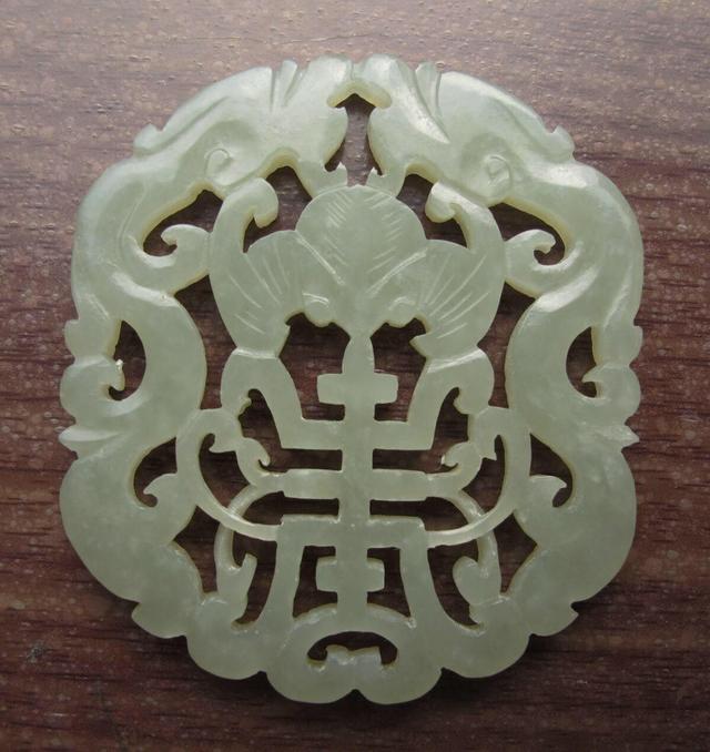 真实灵异事件!祖传的法器“玉佩”自碎,在那场可车祸中救了我一命!