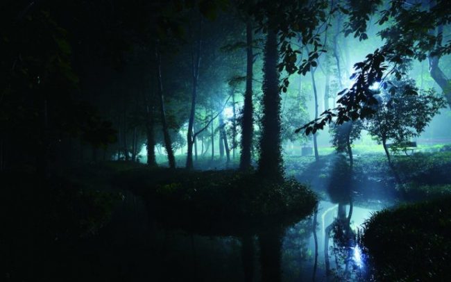 上学的奇异经历3:夜遇鬼撞墙