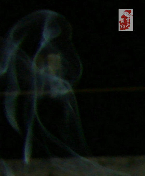 灵异图片:月神显灵图