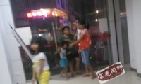 灵异图片:没眼睛的孩子们(中国联通营业部灵异之二)