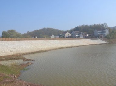 1.漂浮的秤砣 2.骗水鬼!